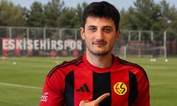 Orta sahanın vazgeçilmez ismi yeni sezonda da Eskişehirspor forması giyecek