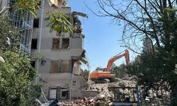 Eskişehir'de eski maliye binası yıkılıyor; Yerine ne yapılacağı da belli oldu