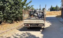 Eskişehir'de sokak sokak dolaşıyorlar; Geri dönüşüme büyük katkı sağlıyorlar