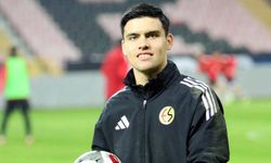 7 yıldır Eskişehirspor bünyesindeydi; Veda ettiğini duyurdu