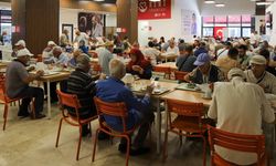 Eskişehir’de 100 liraya satılan 4 kap yemeğe yoğun ilgi