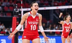 Milli voleybolcu Dilay Özdemir imzayı attı, Hande Baladın sürprizi açıkladı