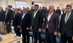 Eğitim-Bir-Sen Eskişehir'de İbrahim Akar yeniden başkan seçildi: İşte yeni yönetim listesi