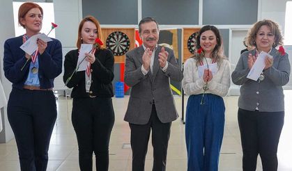 Eskişehir'de dart turnuvası düzenlendi; Renkli anlar yaşandı