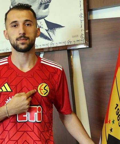 Karşıyaka'dan ayrılmıştı; Artık resmen Eskişehirspor'un futbolcusu