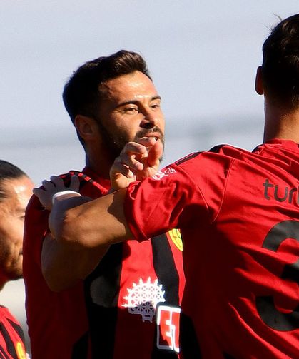 Eskişehirspor hazırlık serisinde son dakikada güldü