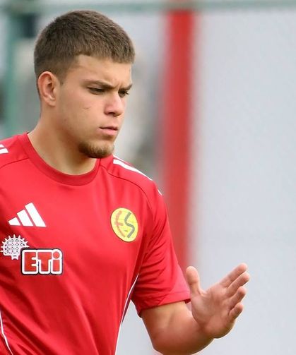 Hüseyin Arda Beker: "Eskişehirspor’u ulaşabileceği en üst lige çıkarmak için elimizden geleni yapacağız"