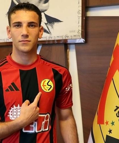 19 yaşındaki kanat oyuncusu Eskişehirspor'a imzayı attı