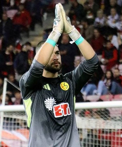 Eskişehirspor'da kaleci Bora Göymen güven veriyor