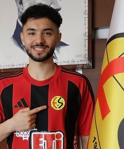 Kaiserslautern'den ayrılıp Eskişehirspor'a imzayı attı