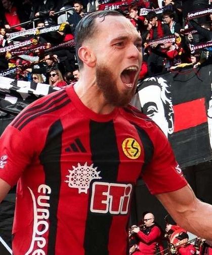 Christopher Jakob Aydemir Eskişehirspor’da hem atıyor hem de attırıyor