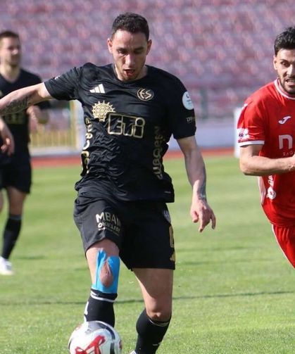 Eskişehirspor Balıkesirspor deplasmanında galibiyeti koruyamadı
