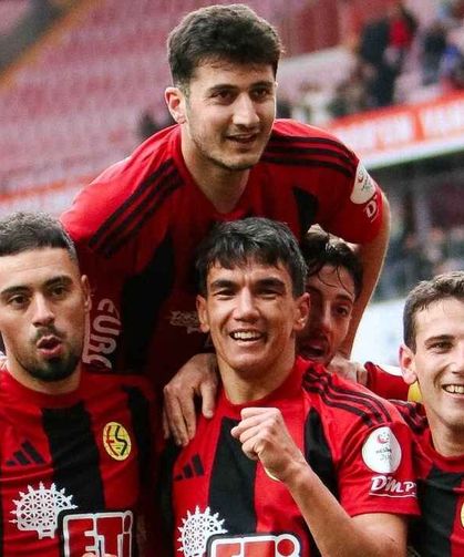 Eskişehirspor ligin son maçını kazandı, gözler play-off’a çevrildi