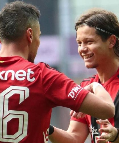 Eskişehirspor zayıf rakibi karşısında farka gitti; Eskişehirspor 4-0 Kütahyaspor