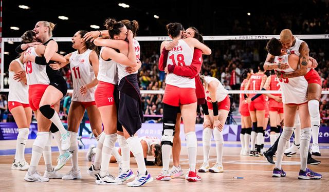 A Milli Kadın Voleybol Takımımız bir ilke daha imza attı!