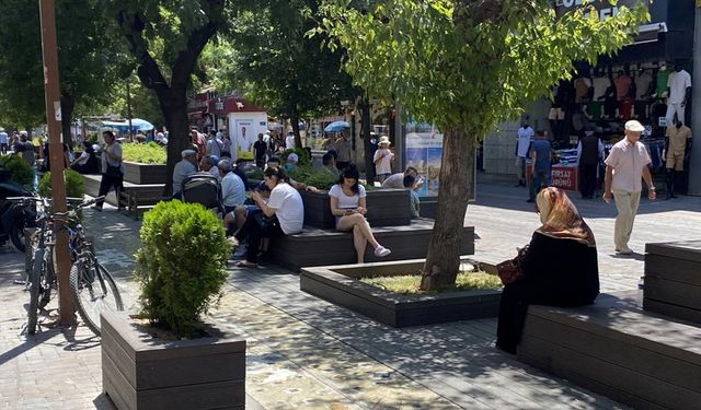 Türkiye’de doğuşta beklenen yaşam süresi belli oldu