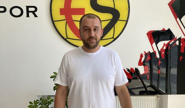 Safa Üstünbaş: "Eskişehirspor formasında yeniden ETİ yazacağı için oldukça mutluyuz"