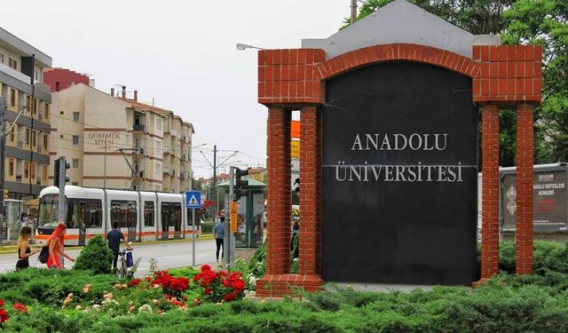 Eskişehir Anadolu Üniversitesi'nde flaş değişiklik; Daha iyi bir hizmet verilecek