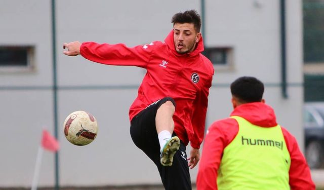Eskişehirspor'da başarılı defans oyuncusu Konya Akşehirspor maçında forma giyemeyecek