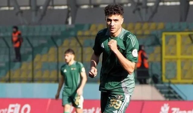 23 yaşındaki hücum oyuncusu Bursaspor'a transfer oldu