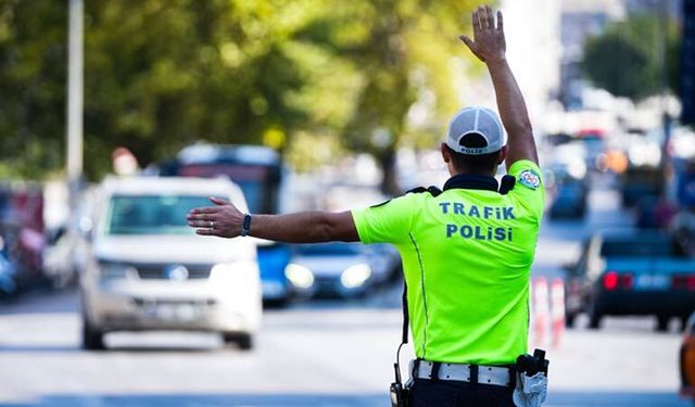 Hız sınırını aşanlara ağır yaptırım geldi, yeni cezalar dikkat çekti