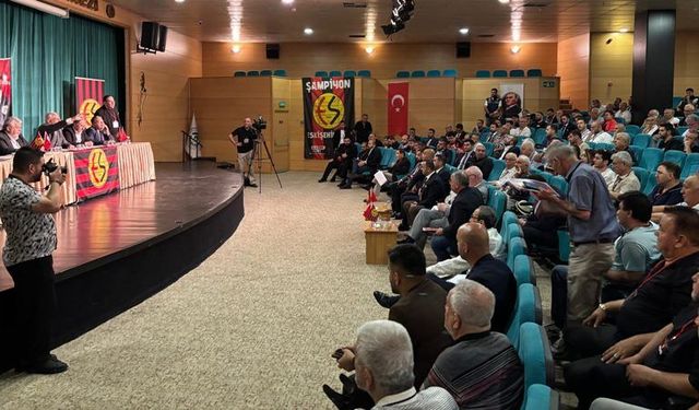 Eskişehirspor kongre üyelerine önemli hatırlatma; Son tarih de ilan edildi