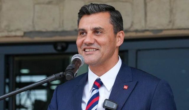 Manisa Büyükşehir Belediye Başkanı Ferdi Zeyrek hayatını kaybetti