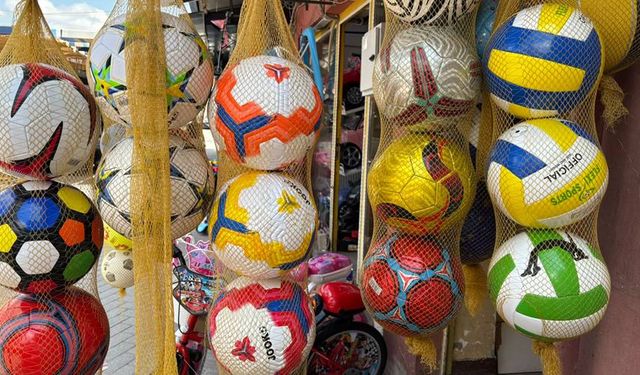 Eskişehir’de futbol topu satışlarına ilgi yok; İşte güncel fiyatlar