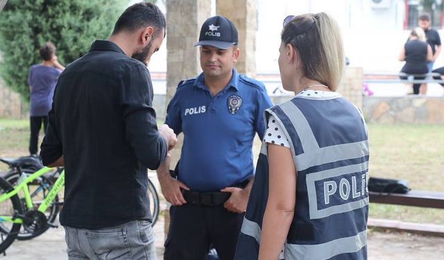 Eskişehir'de park ve bahçelerde geniş çaplı denetim; Kayıp 2 çocuk da bulundu!