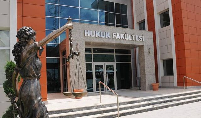 Hukuk fakültelerine giriş barajının 100.000’e çekilmesi ile ilgili önemli gelişme