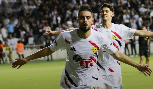 Eskişehirspor Altay deplasmanda zor da olsa kazandı; Bu futbol umut vermiyor