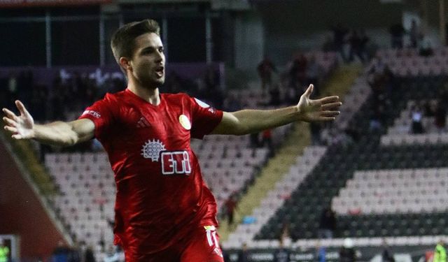 Eskişehirspor yeni sezona 3 puanla başladı; Önemli olan kazanmaktı