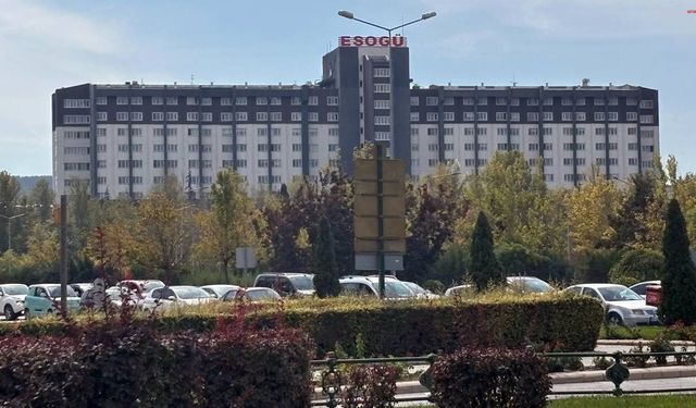 SES Eskişehir Şubesi: "ESOGÜ hastanesi keyfiyetle önetilemeyecek kadar önemli bir bilim merkezidir"