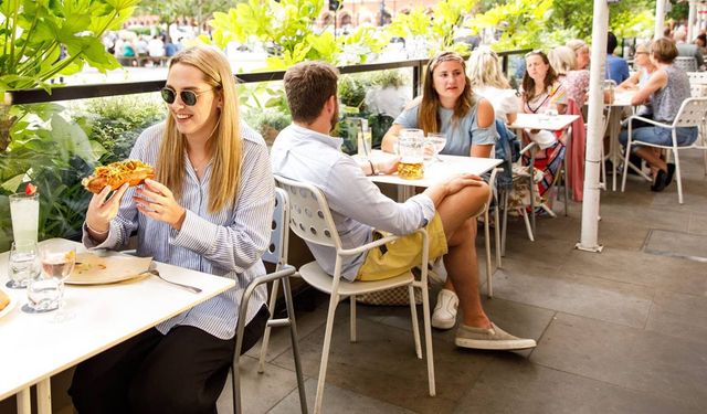 Restoranlarda yeni dönem başladı; Yeni düzenlemeye herkes uyacak