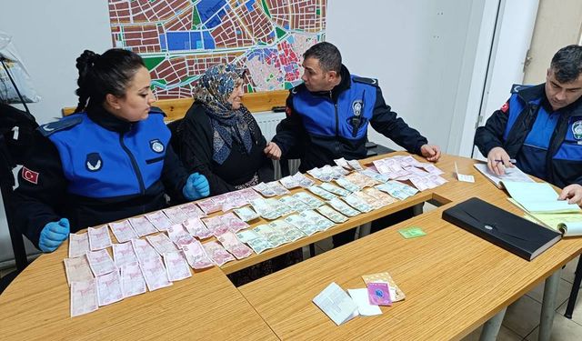 Eskişehir'de dilencilere geçit yok; Zabıtaların denetimleri sürüyor