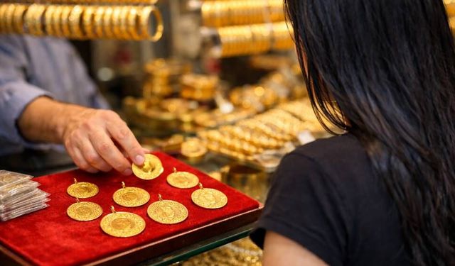 Altında rekor üstüne rekor, çeyrek altın 10 bin lirayı aştı