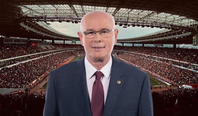 Kazım Kurt: "Eskişehirspor'u destekliyoruz diye bizi eleştirenlerin o festivale sesi çıkmıyor"