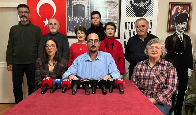 Atatürkçü Düşünce Derneği Eskişehir Şubesi'nden Atatürk'süz karne tepkisi