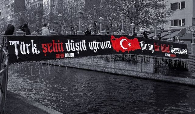 Eskişehirspor taraftarlarının yaptığı bu pankart büyük takdir topladı