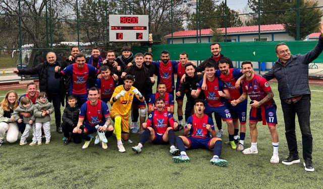 Eskişehir Demirspor tarih yazdı; Önümüzdeki sene Bölgesel Amatör Lig'de mücadele edecekler