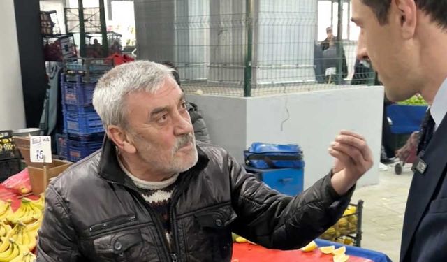 Eskişehir'de emekli vatandaş isyan etti; "1 kilogram salatalık 140 lira"