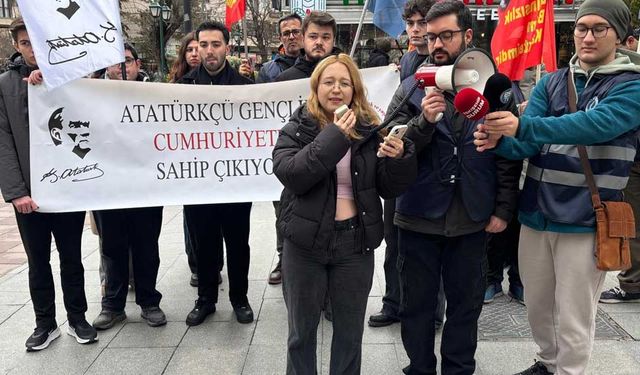 İlerici Cumhuriyet Birliği Eskişehir'de açıklama yaptı; "Geleceğimizi kiralayan her anlayışın karşısındayız"