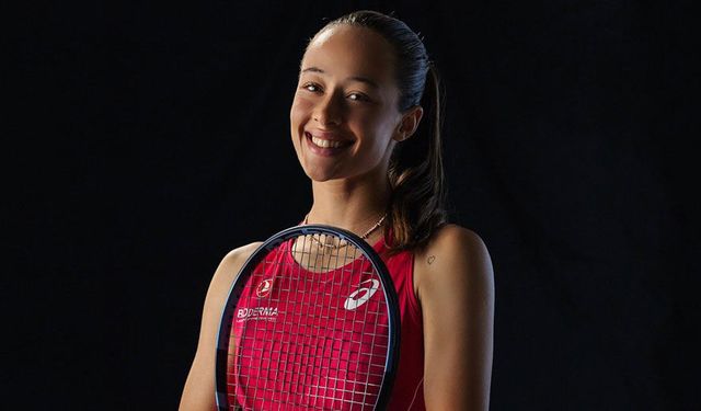 Milli tenisçi Zeynep Sönmez bu kez üzdü