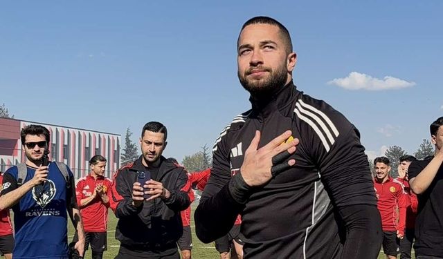 Eskişehirspor taraftarı destek verdi; Bora Göymen'den açıklama geldi