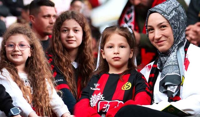 Kenetlenen Eskişehirspor camia play-off öncesi harekete geçti; Anlamlı bir çağrı geldi