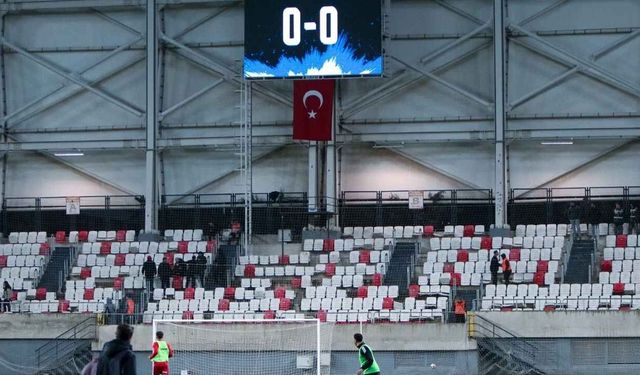 TFF açıkladı; Eskişehirspor'a Karşıyaka deplasmanı nedeniyle ceza geldi