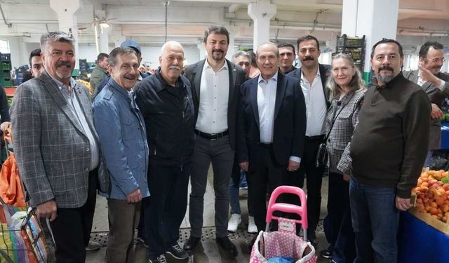 Ahmet Ataç Çamlıca Pazarı’nda vatandaşın geçim sıkıntısını dinledi