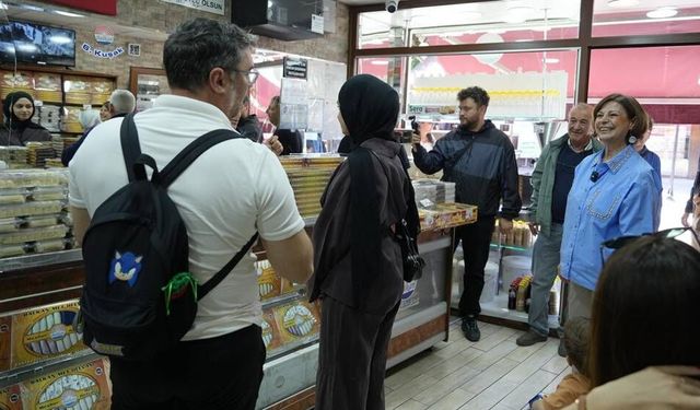 Eskişehir Büyükşehir Belediye Başkanı Ayşe Ünlüce Eskişehir halkıyla bayramlaştı