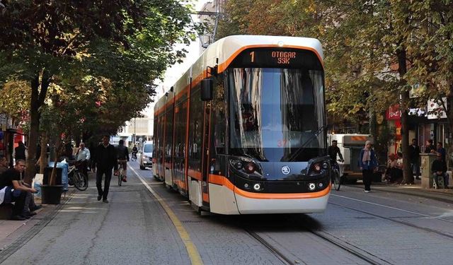 Eskişehir'de kurban bayramında tramvay ve otobüse binecekler dikkat; Önemli bir duyuru geldi