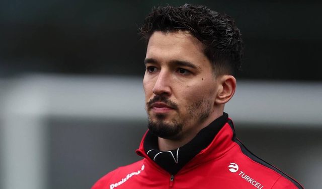 Altay Bayındır Manchester United'a veda edebilir; İşte son gelişmeler